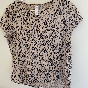 H&M cheetah tee